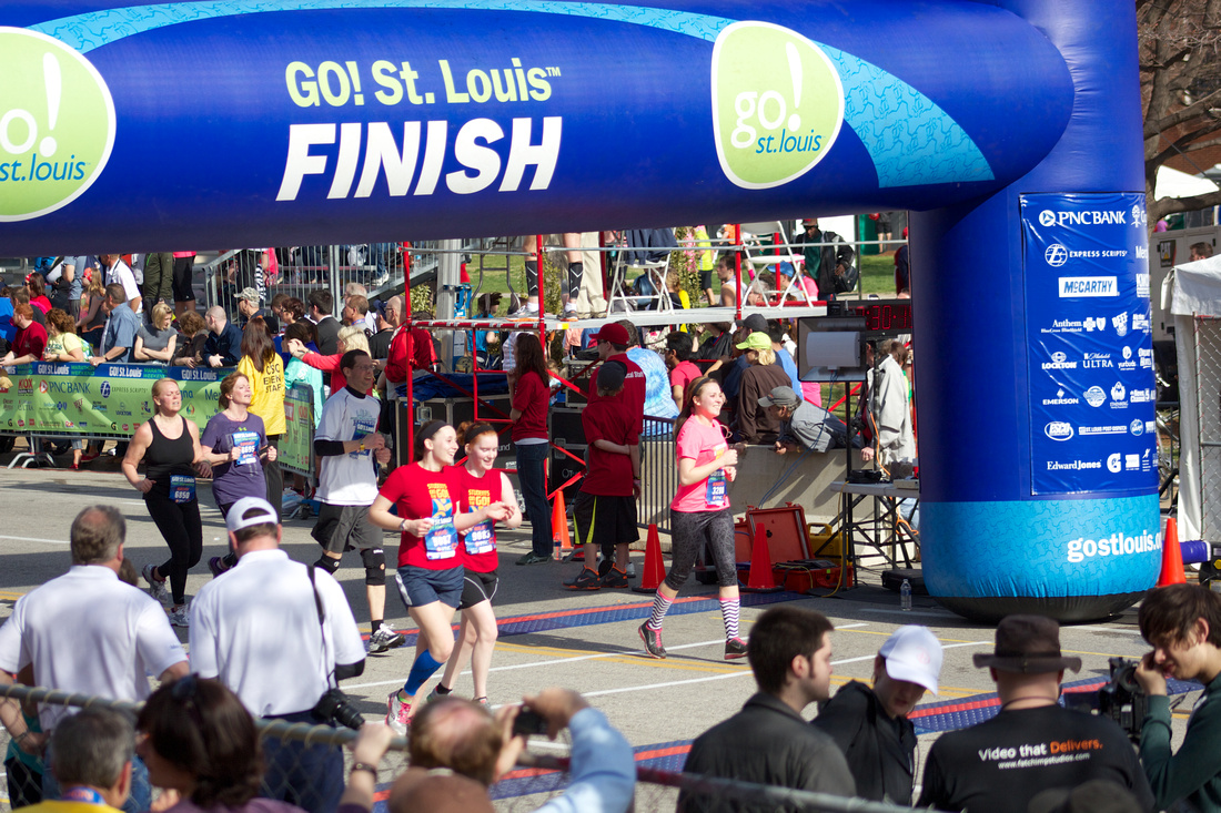 Kristen Cannon running half-marathon in St Louis